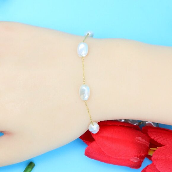 Chic & Stylish Bracelet – A Thoughtful Gift for Women and Girls,DYC1218 - Picture 1 of 5